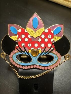 WDW - Mickey's Parti Gras - Minnie Mouse from Character Mask Pin Set - LE 300